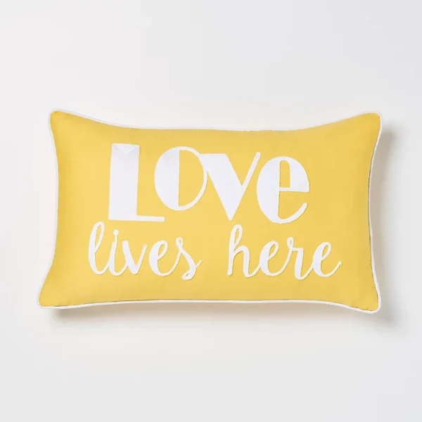 Castorama Coussin Love Jaune 30 X 50 Cm commentaire favorable 1